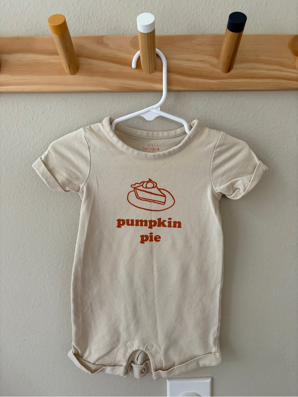 Cat & Jack Cream Romper with Orange Pumpkin Pie Graphic